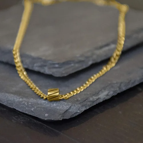 Vista 7 de Galis Classic Chains For Men - Cuban Link Chain with Small Bead Pendant, Diamond-Cut Stainless Steel, Waterproof Silver Plated Men's Necklace, Gold