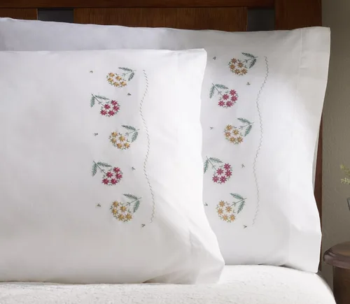 Vista 4 de Bucilla Par de fundas para almohada bordadas, 20 x 30 pulgadas, 45076 Mariposas en vuelo
