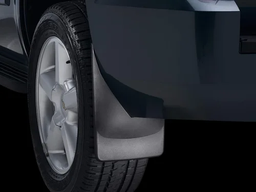 Vista 7 de WeatherTech Guardabarros personalizado sin taladrar para Ford F-150 Raptor, juego delantero, medio y trasero (110150-110151-120150), color negro