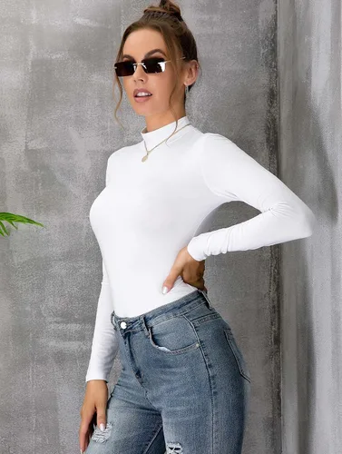 Vista 3 de MANGDIUP Camiseta básica de manga larga con cuello alto falso para mujer, sin mangas, ajustada