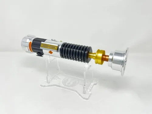 Vista 3 de Galaxy's Edge Star Wars OBI-Wan Kenobi Legacy - Paquete de empuñadura de sable láser con emblema grabado personalizado
