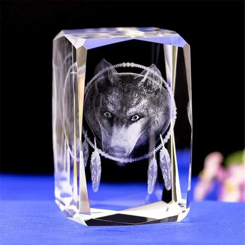 Vista 2 de Figura de lobo de cristal – Cubo de cristal de animal grabado escultura regalos con caja de regalo (1.181 x 1.181 x 1.575 in)