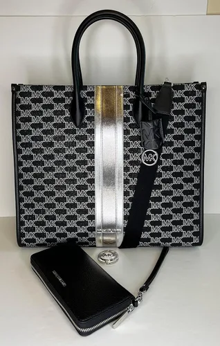 Vista 2 de Michael Kors Mirella - Bolsa de mano grande de jacquard con logotipo a rayas y gancho grande para bolso