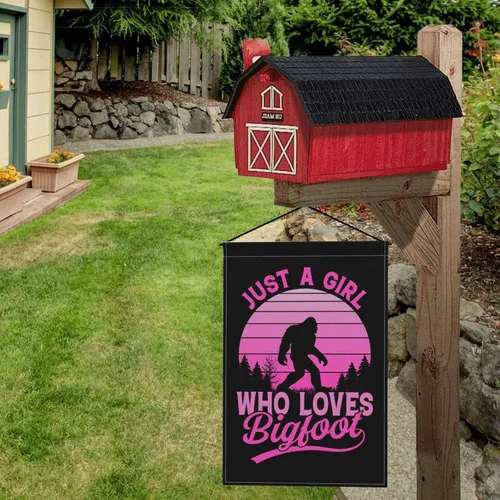 Vista 5 de Bandera de jardín con texto en inglés "Just A Girl Who Loves Bigfoot" de doble cara de 12 x 18 pulgadas, bandera de jardín para el hogar