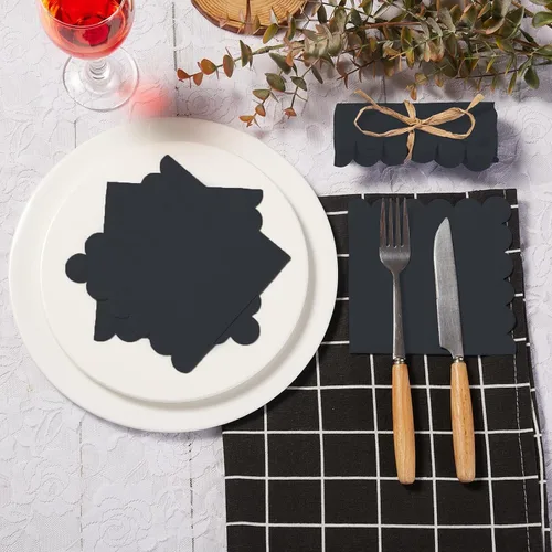 Vista 5 de 100 paquetes de servilletas de cóctel de 2 capas con borde festoneado, servilletas de postre plegadas de 5 x 5 pulgadas, servilletas desechables