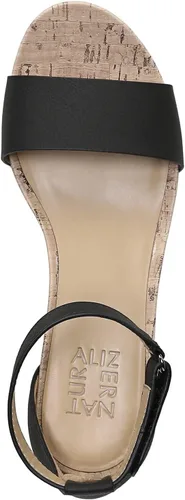 Vista 6 de Naturalizer Sandalias de cuña Areda para mujer, Beige