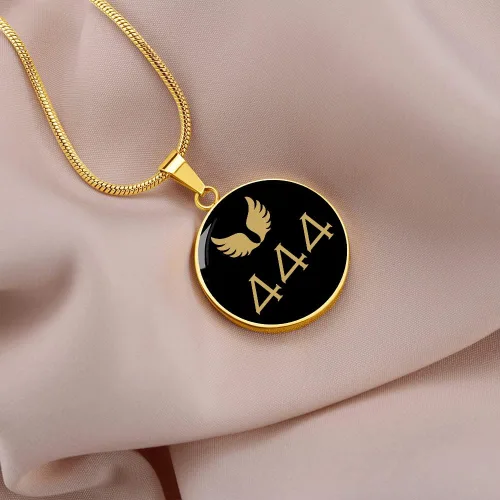 Vista 8 de Hilis Jewelry Collar con números de ángel 444 para protección de mujeres, joyería espiritual, regalos personalizados, alas de ángel grabadas, dije