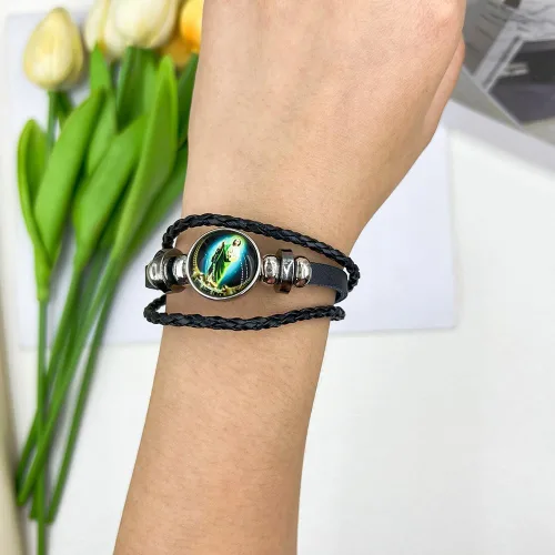 Vista 3 de rgwtgkyh Pulseras de San Judas para mujeres y hombres, pulsera de Virgen María Jesús hijo, pulsera vintage de cuero tejido a mano negro marrón