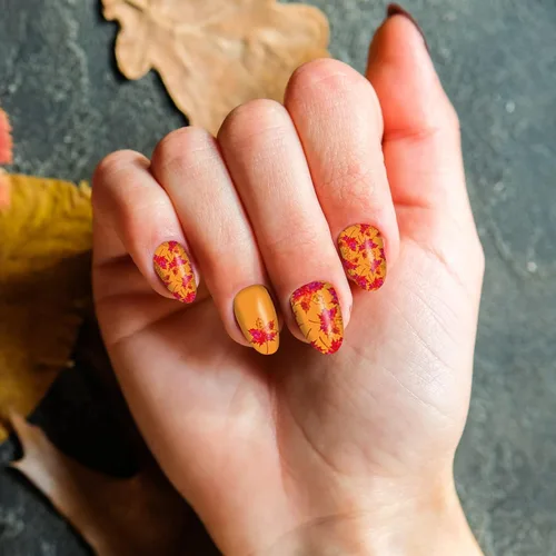 Vista 5 de TailaiMei 12 hojas de calcomanías de otoño para uñas, tiras de esmalte de uñas autoadhesivas con 2 limas de uñas para el día de Acción de Gracias