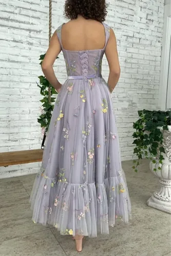 Vista 3 de Vestidos de fiesta de manga hinchada, tul bordado de flores, sin espalda, acampanado, vestido de fiesta formal de noche para mujer