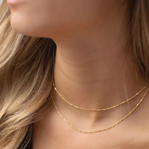 Vista 5 de MBW Delicado collar gargantilla para mujer, chapado en oro de 14 quilates, collares de cadena de cubo en capas para mujer, collares simples de moda