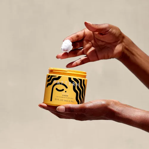 Vista 5 de Crema de peinado PATTERN Beauty de Tracee Ellis Ross 15 fl oz - Sujeción y definición para cabello rizado 3b-4c