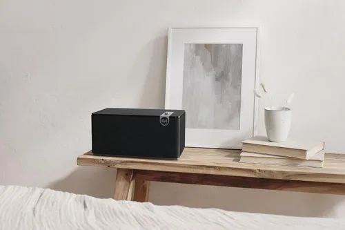 Vista 6 de Klipsch Sistema de altavoces Bluetooth Premium The Three Plus, listo para tocadiscos con entradas Phono/RCA, Bluetooth 5.3 con hasta 40 pies