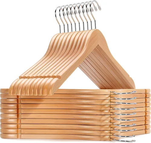Vista 8 de Amber Home Paquete de 10 perchas de madera natural para camisas, perchas de madera de primera calidad sin barra, perchas para ropa para chaquetas
