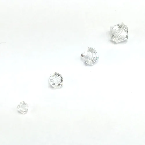 Vista 2 de 72 cuentas de cristal austriaco Austria 5328 Xilion Bicone de tamaños mezclados en 0.118 in, 0.157 in, 0.197 in, 0.236 in, cristal transparente