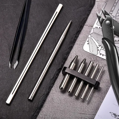 Vista 4 de 12 kits de herramientas de modelo de metal que incluyen 7 herramientas de modelo de doblado de borde largo, herramienta de torsión de lengüetas