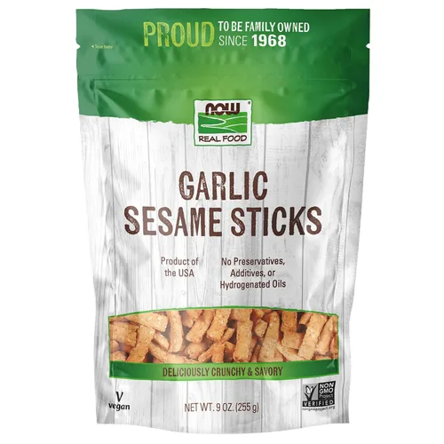 Vista 7 de NOW Foods, Palitos de sésamo cajún, producto de los Estados Unidos, sin conservantes, aditivos o aceites hidrogenados, delicioso sabor cajún