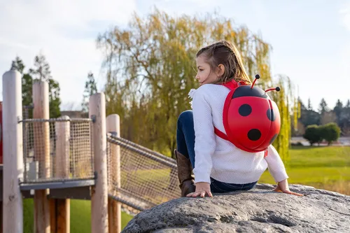 Vista 6 de Kiddietotes Bumblebee Mochila