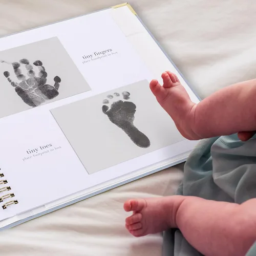 Vista 31 de Libro de recuerdos de bebé para niños y niñas – Libro atemporal para bebés de 5 años – Libro de recortes de diario neutro o álbum de fotos