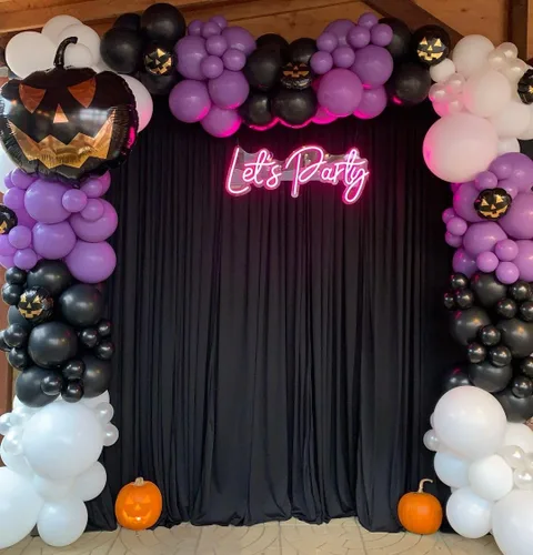 Vista 11 de Cortinas de fondo de poliéster negro para cortinas, 2 paquetes de 5 x 8 pies, cortina de tela de cortina de Halloween para decoración de fiestas