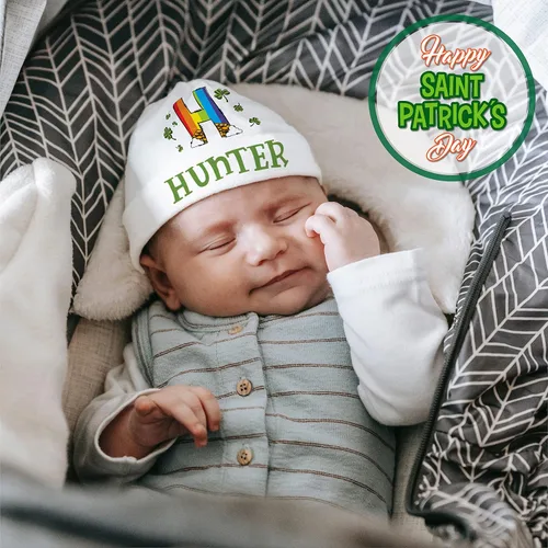 Vista 6 de Sombrero de bebé personalizado para el día irlandés 6 diseños de trébol con nombre Gorros personalizados para bebé niña del día de San Patricio