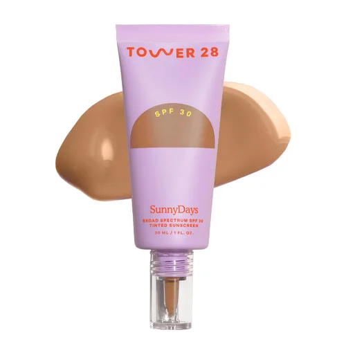 Vista 15 de Tower 28 Base de maquillaje con SPF 30, protector solar tintado SunnyDays 05 FAIRFAX