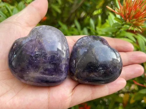 Vista 5 de Corazón hinchado de piedras preciosas al por mayor, corazones hinchados de piedras preciosas pulidas, piedra de palma de cristal, corazón de cristal