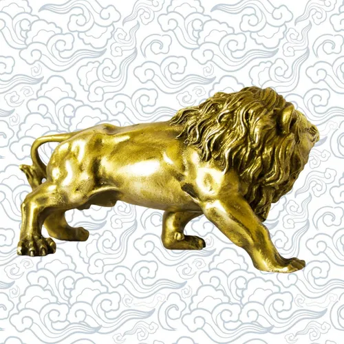 Vista 3 de Figura de león salvaje africano, estatua de león dorado para decoración del hogar, escritorio, animales, adorno hecho a mano, arte de latón