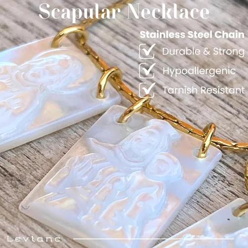 Vista 2 de Collar con Escapulario Católico - Escapulario de la Virgen del Carmen - Colgante de la Virgen María - Joyería de Escapularios Católicos
