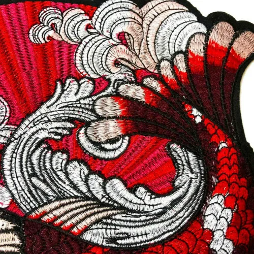 Vista 3 de Wixine Parche bordado de pez Koi japonés para coser con apliques, insignia, bricolaje, decoración de manualidades