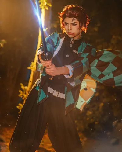 Vista 2 de Nuoqi Zentisu Tanjiro Cosplay - Disfraz de Giyuu Tomioka para adultos disfraz de anime Shinobu para Halloween