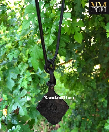 Vista 8 de Collar de talismán con colgante nórdico de hierro forjado Inguz Ingwaz Yngvi Rune Viking Amuleto Rúnico, Hierro, No es una piedra preciosa