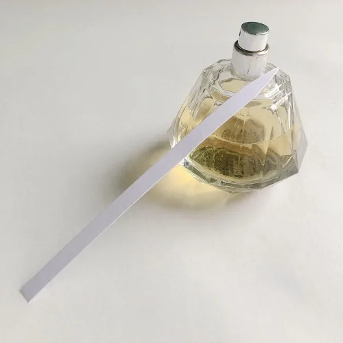 Vista 4 de Tiras de prueba de perfume de aceites esenciales para probar fragancias, 200