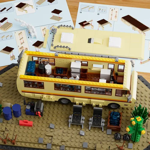 Vista 5 de Breaking RV Adventure - Juego de construcción AFOL actualizado con escena clásica, compatible con Lego para adultos, regalo para adultos y fanáticos