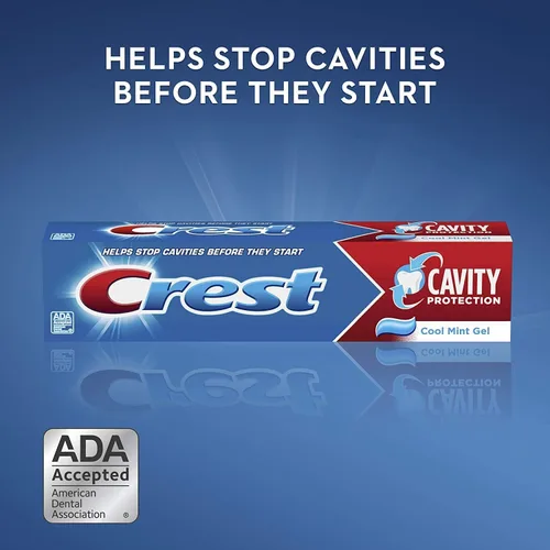 Vista 3 de Crest Pasta de dientes Protección de caries Cool Mint Gel (paquete de 3)