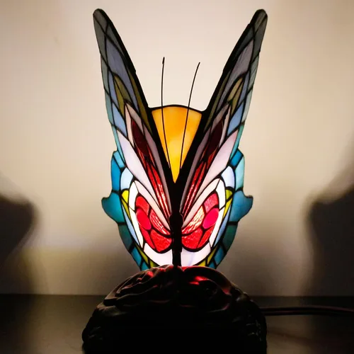 Vista 9 de Pequeña lámpara de mesa Tiffany de vidrio manchado Lámpara de escritorio de mariposa de 7X5X9.8 pulgadas Luz de acento antigua