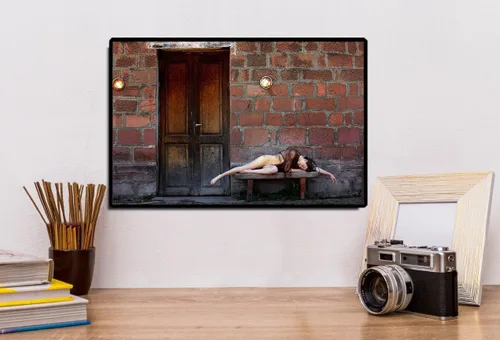 Vista 3 de Esmeralda Remembrance 2", Original handmade Fine Art Nude, photography printed and signed by Walter Bosque