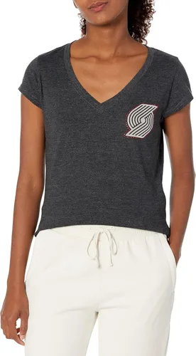 Vista 45 de Ultra Game Camiseta de mujer NBA Oficial con cuello en V y strass de manga corta