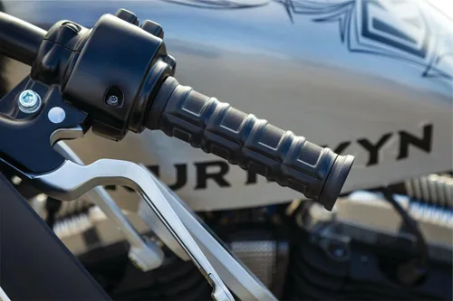 Vista 9 de Kuryakyn 6673 Dillinger Puños para control del acelerador de doble cable: motocicletas Harley-Davidson 1996-2019, negro satinado, 1 par
