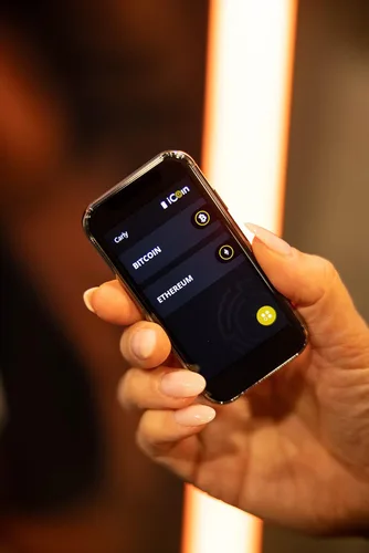 Vista 4 de Cartera de hardware: la cartera digital de hardware criptográfica más confiable con una pantalla táctil LCD a color de 3 pulgadas, billetera digital