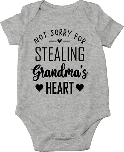 Vista 18 de CBTwear Not Sorry for Stealing Grandma's Heart – Ropa de bebé – Divertido body para recién nacido para niños y niñas