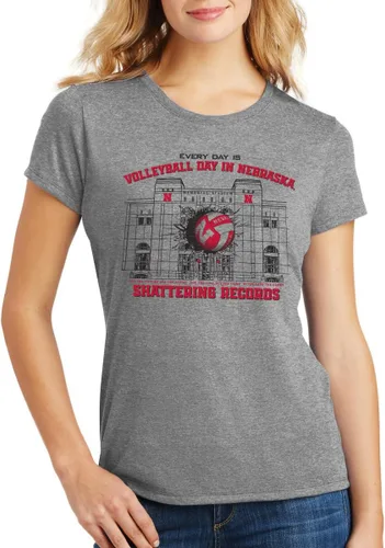 Vista 41 de CornBorn Elige tu diseño: camisetas prémium de voleibol de Nebraska para mujer