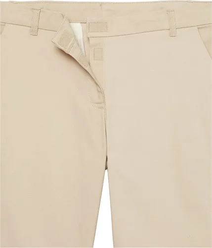 Vista 7 de IZOD Bermudas adaptables para uniforme escolar para niña, cintura ajustable, cierre de velcro y botones de imitación