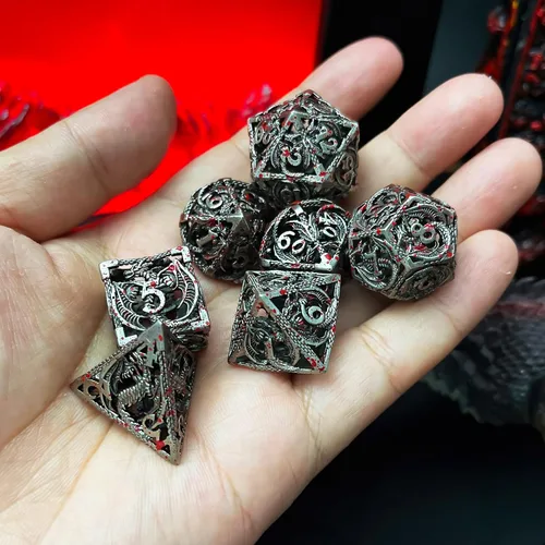 Vista 8 de Juego de dados DND de metal hueco para juego D y D, dados poliédricos grandes para Calabozos y Dragones, Warhammer Pathfinder, Cthulhu, MTG, D&D