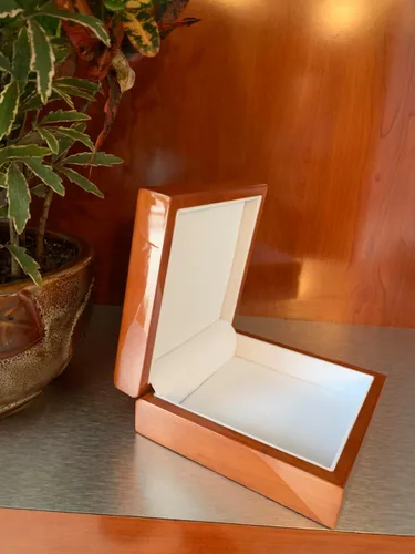 Vista 2 de 3dRose Colors at Sundown, Parabens e muitas felicidades, Happy Birthday in Portuguese (Brazil), Jewelry Box jb-43366-1