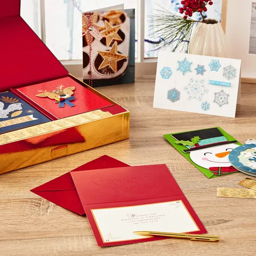 Vista 6 de Hallmark Surtido de tarjetas de Navidad hechas a mano en caja y surtido de tarjetas de Navidad hechas a mano