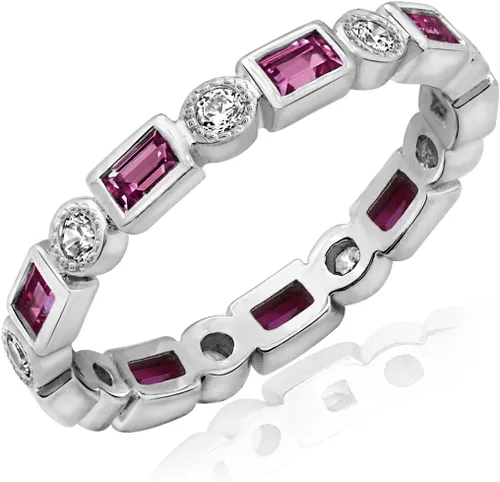 Vista 7 de Amazon Essentials Anillo de eternidad de plata de ley chapada en platino con detalles de circonita cúbica de elementos infinitos Zafiro azul creado