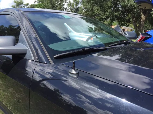 Vista 3 de Antena Super Shorty (1,5 pulgadas) para Ford Mustang
