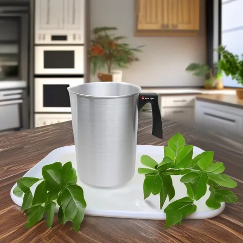 Vista 5 de EricX Light Olla para Verter para Hacer Velas, 4 libras, Pico Vertedor Sin Goteo y Mango Resistente al Calor, Olla Diseñada para Derretir Cera