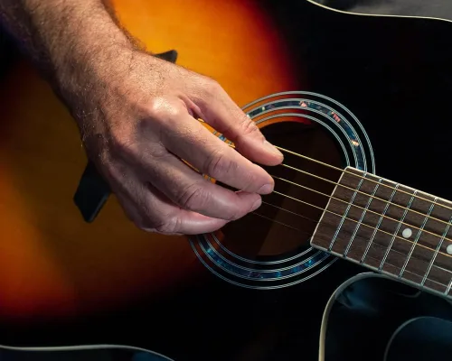 Vista 18 de Washburn Vintage Series - Guitarra acústica-eléctrica de 6 cuerdas, derecha Resplandor solar del tabaco